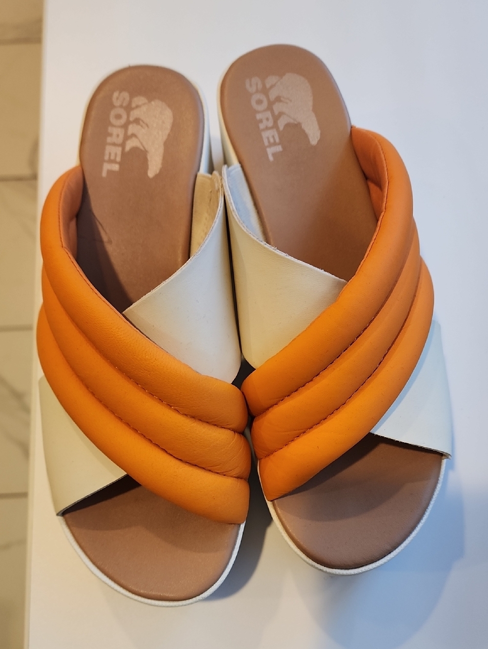 Sorel Cameron PUFF Orange & Cream 8